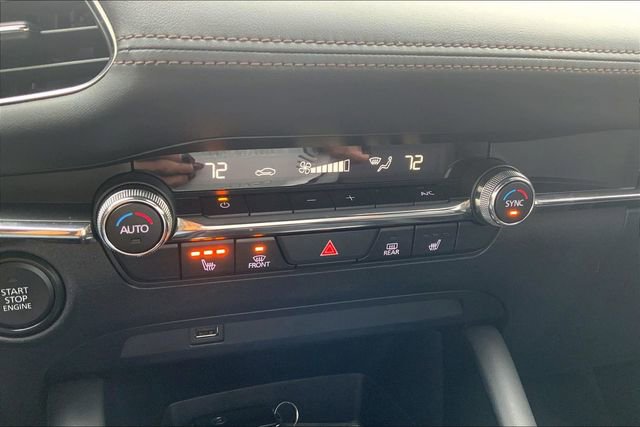 Used 2019 MAZDA MAZDA3 Hatchback w/ Premium Package image 32