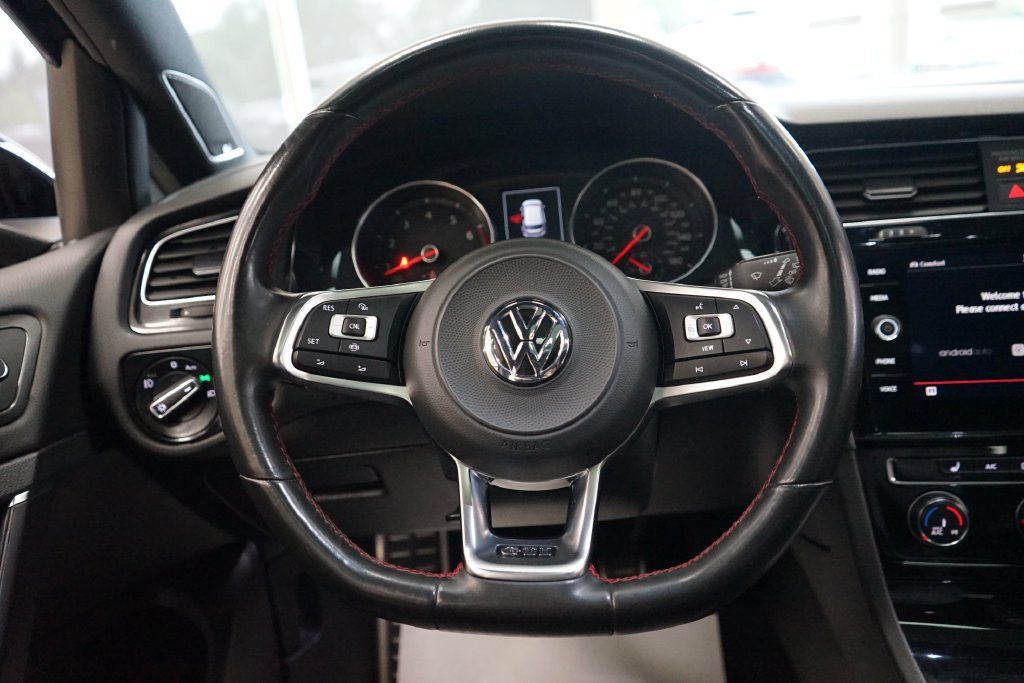 Used 2019 Volkswagen GTI SE FWD image 31