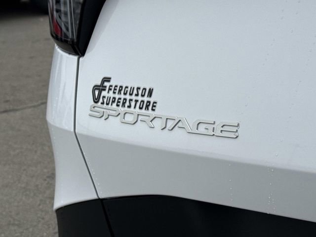 New 2026 Kia Sportage LX image 5