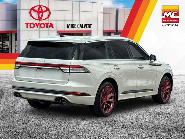 Used 2022 Lincoln Aviator Grand Touring w/ Equipment Group 301A AWD/4WD image 5