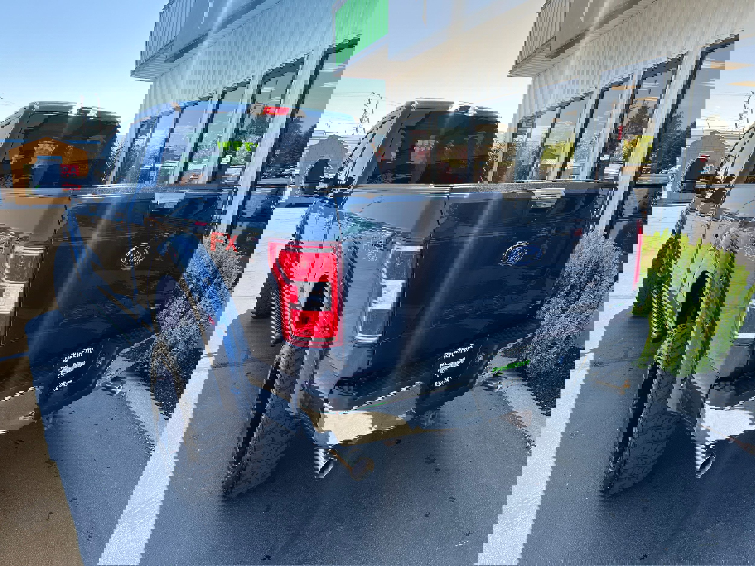 Used 2019 Ford F150 XLT w/ Equipment Group 302A Luxury image 5