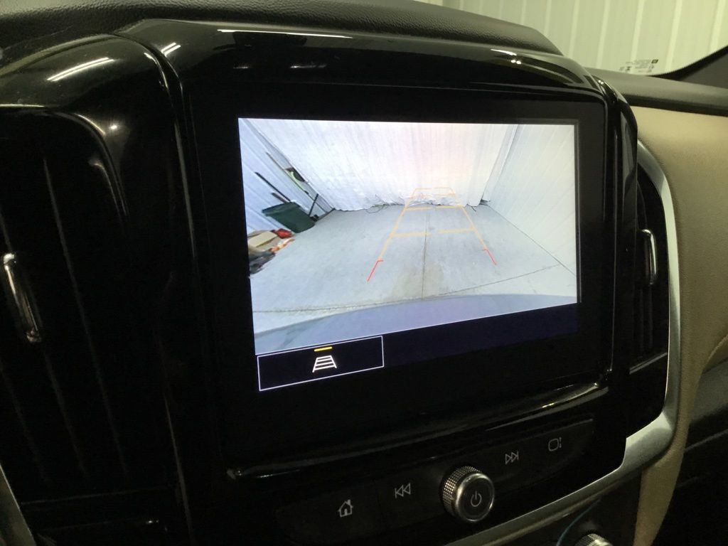 Used 2023 Chevrolet Traverse LT w/ LPO, Cargo Package AWD/4WD image 24