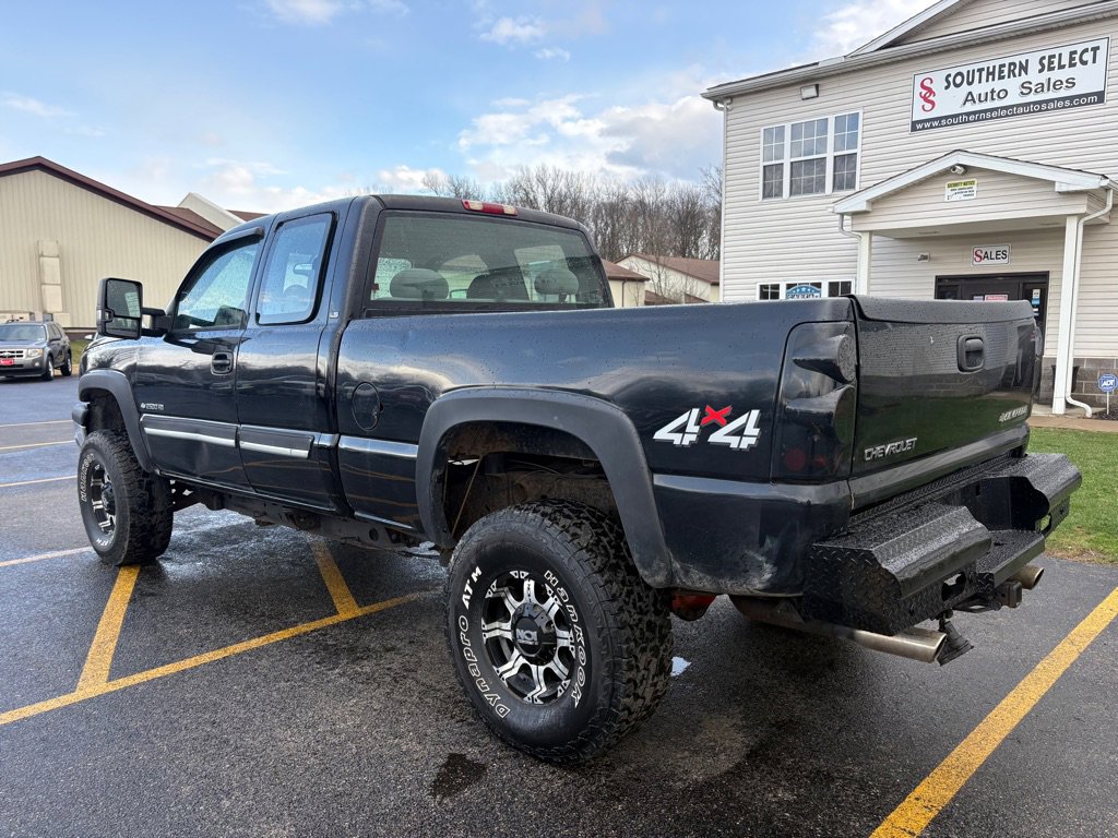Used 2004 Chevrolet Silverado 2500 LS AWD/4WD image 8