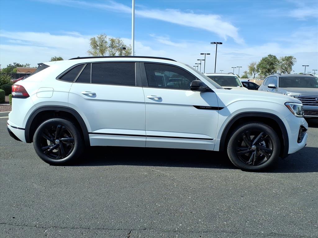 New 2026 Volkswagen Atlas Cross Sport SEL R-Line image 8