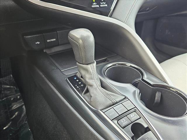 Used 2020 Toyota Camry LE FWD image 28