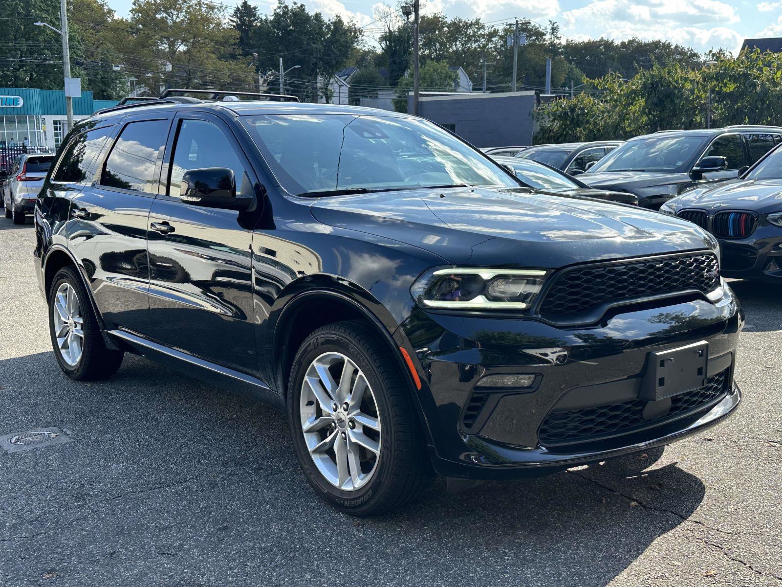 Used 2023 Dodge Durango GT image 1