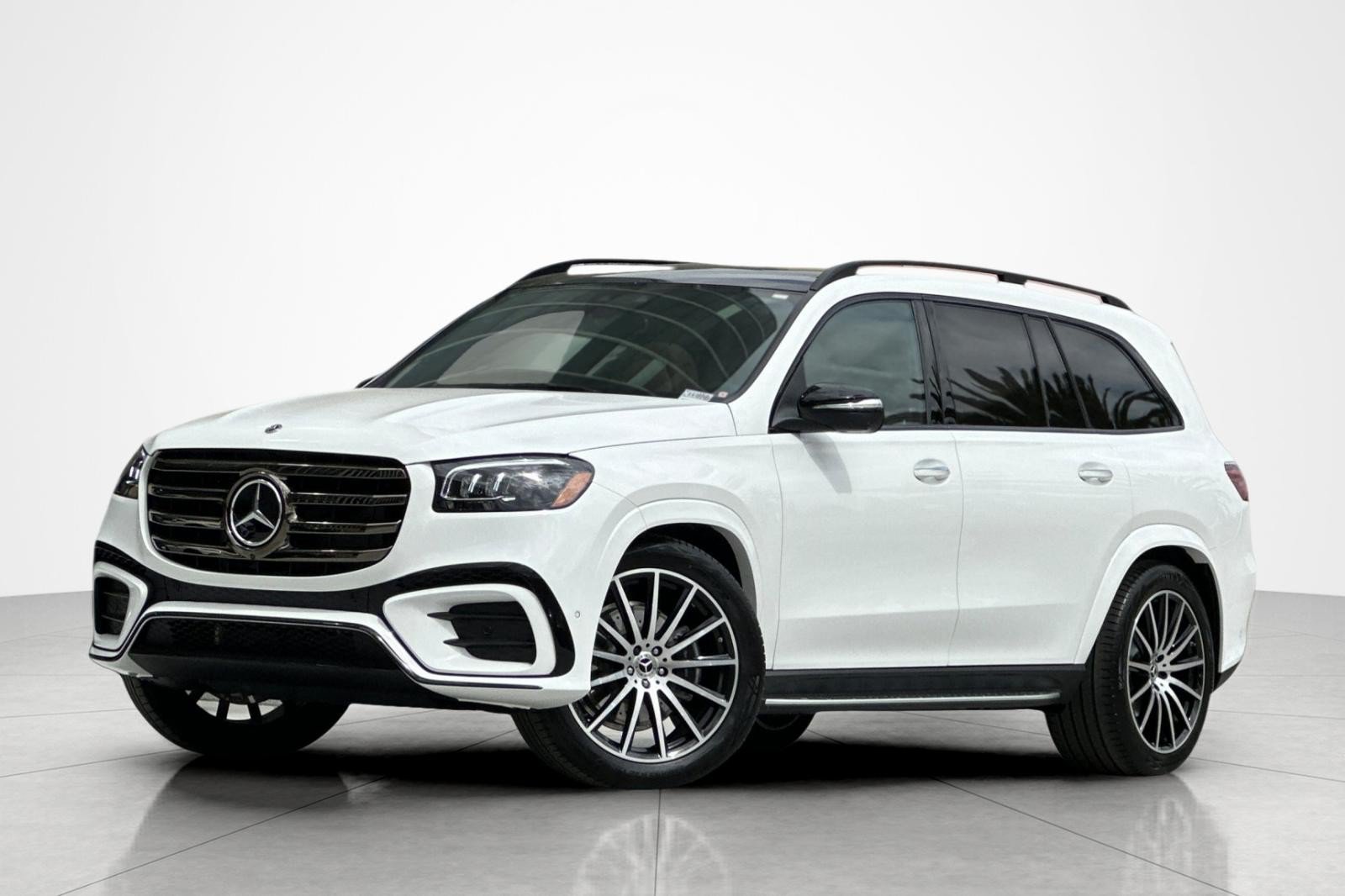 New 2026 Mercedes-Benz GLS 580 4MATIC image 1