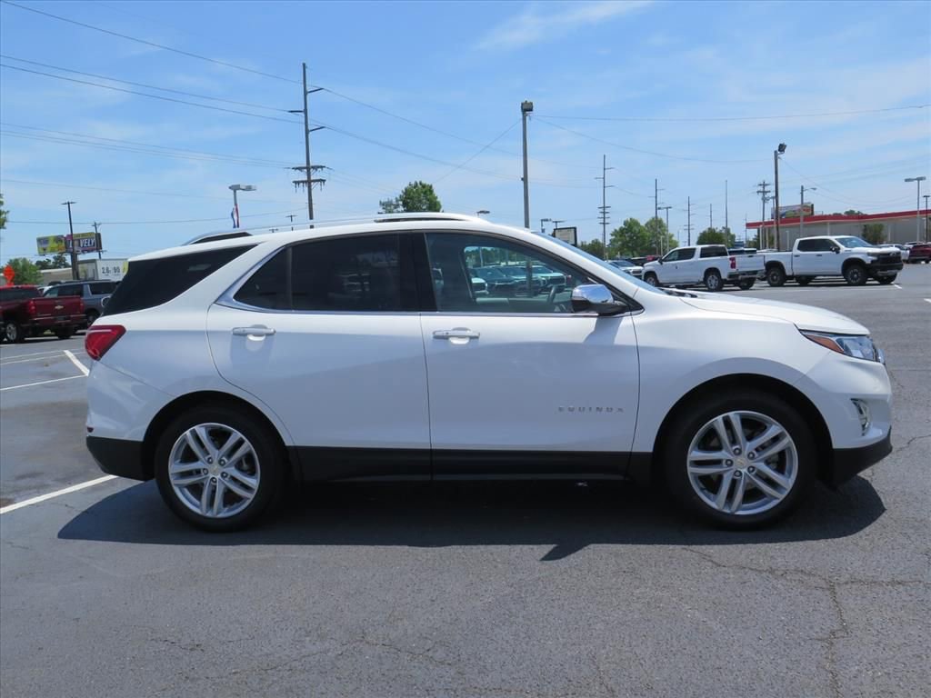 Used 2018 Chevrolet Equinox Premier FWD image 2