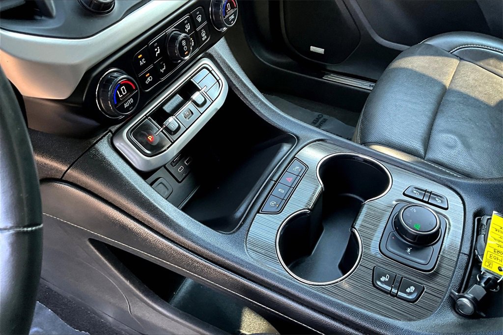 Certified 2023 GMC Acadia SLT image 16