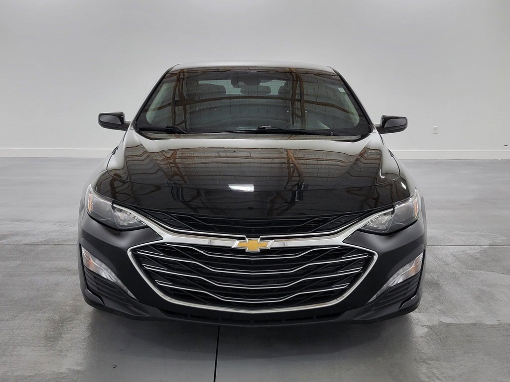 Used 2024 Chevrolet Malibu LT FWD image 3