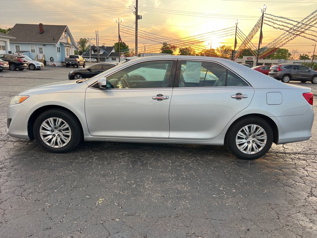 Used 2014 Toyota Camry FWD image 4