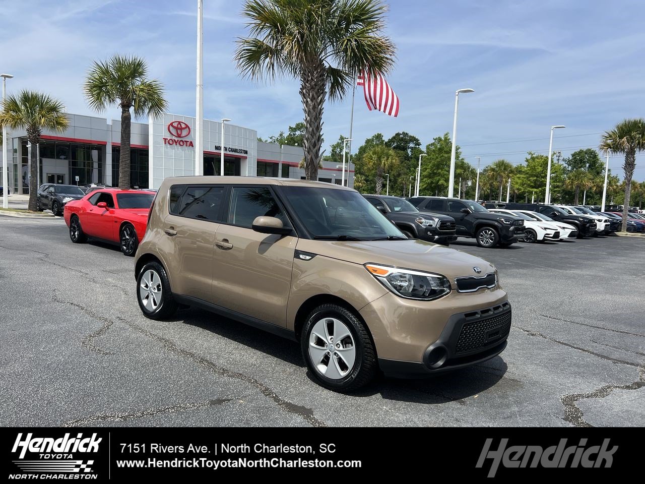 Used 2014 Kia Soul FWD image 1