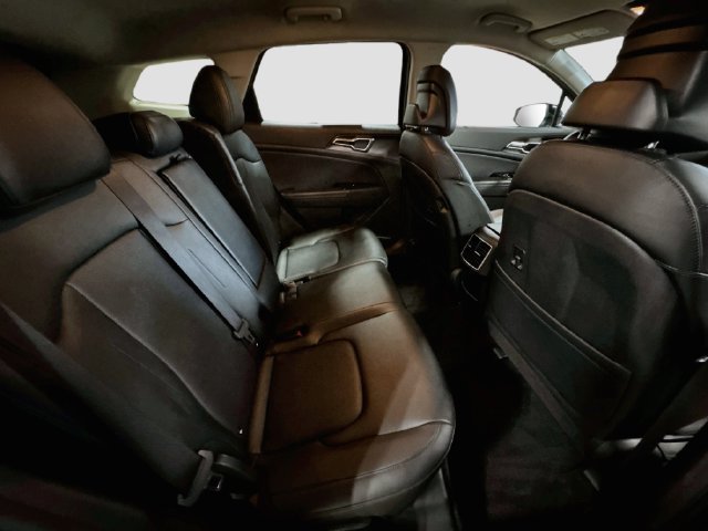 Certified 2025 Kia Sportage EX AWD/4WD image 27