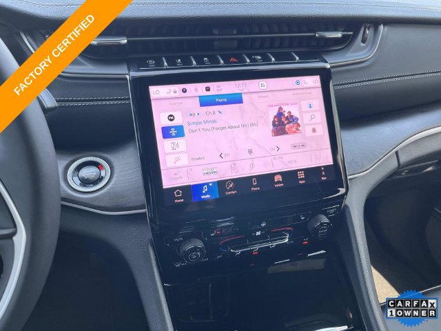Certified 2025 Jeep Grand Cherokee L Limited w/ Black Appearance Package AWD/4WD image 34