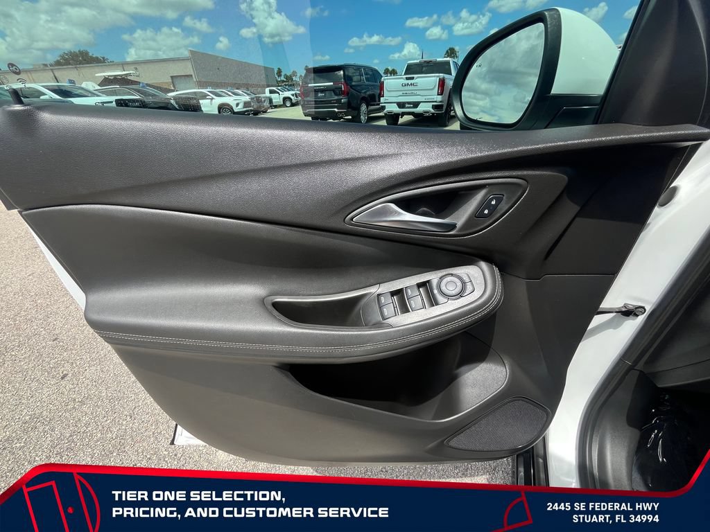 Used 2024 Buick Encore GX Sport Touring w/ Advanced Technology Package FWD image 22