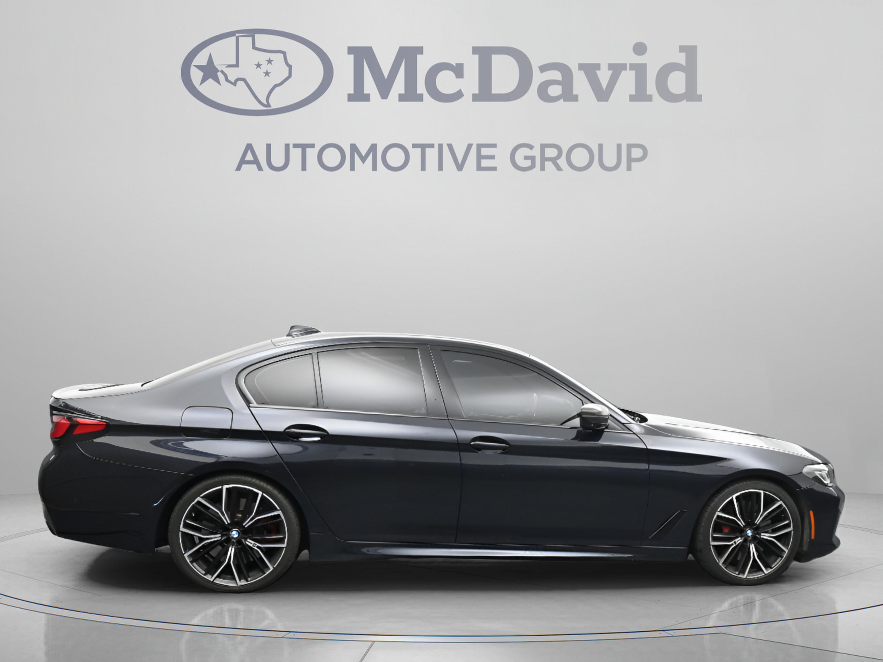 Used 2022 BMW M550i xDrive w/ Dynamic Handling Package AWD/4WD image 9