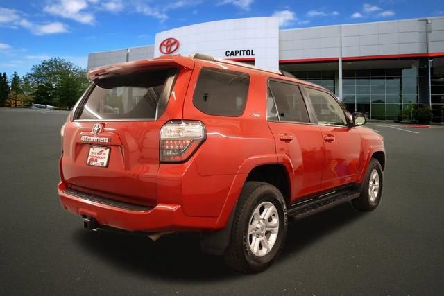 Used 2024 Toyota 4Runner SR5 AWD/4WD image 3