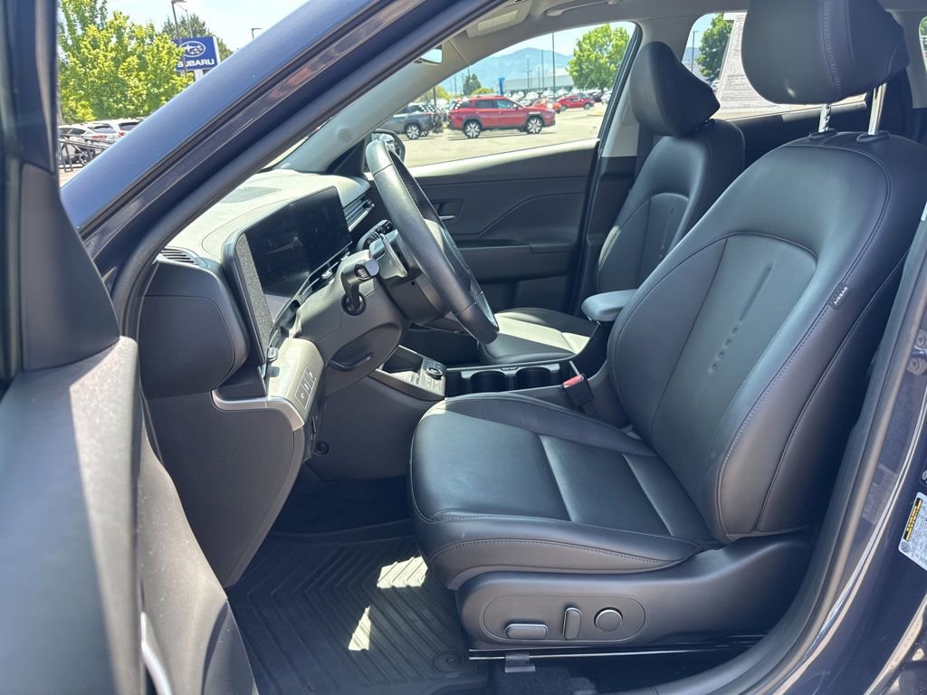 Used 2025 Hyundai Kona Limited AWD/4WD image 10