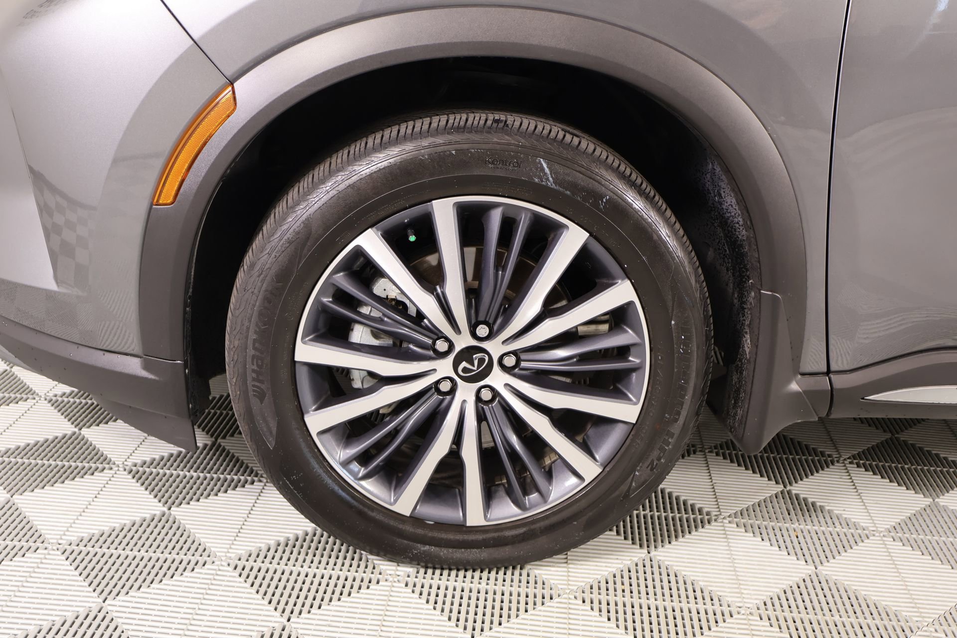 Used 2023 INFINITI QX60 Sensory w/ Cargo Package AWD/4WD image 20