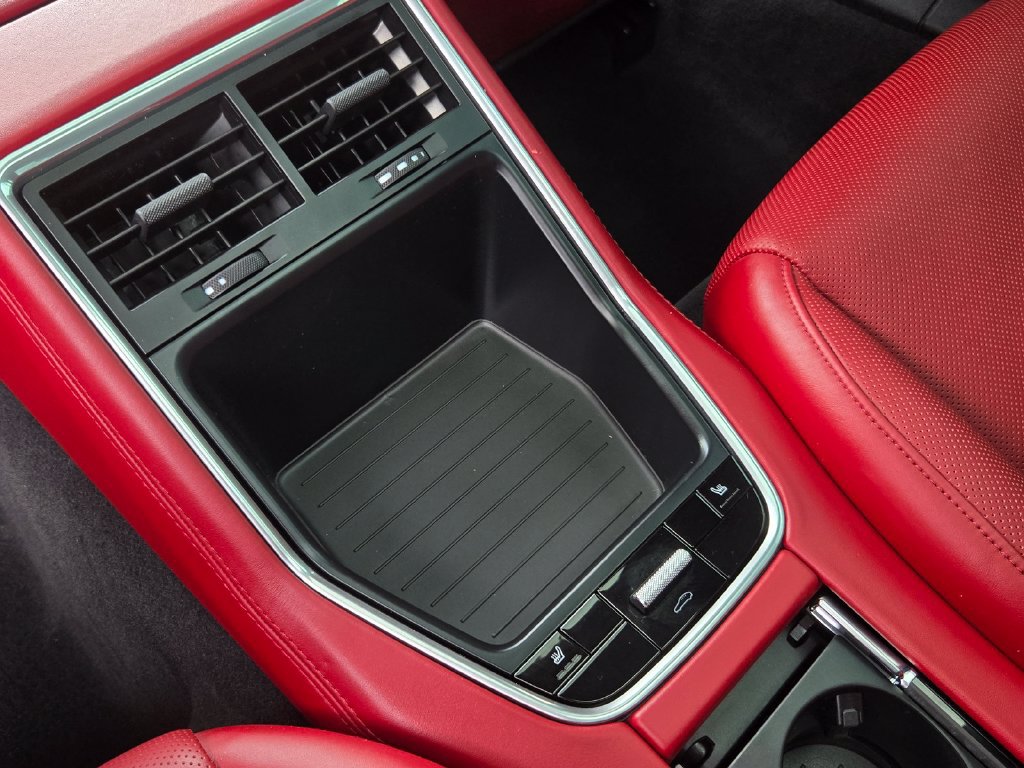 Used 2020 Porsche Panamera 4 AWD/4WD image 17