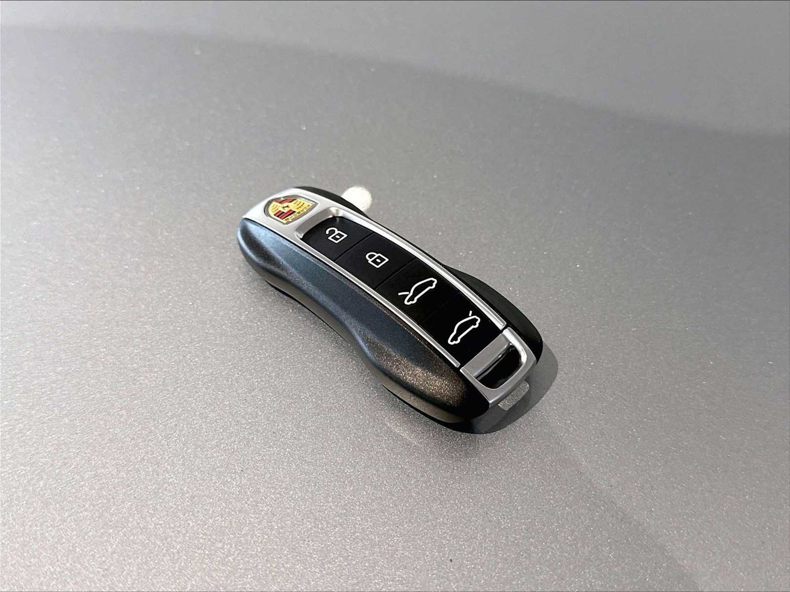 New 2026 Porsche Taycan 4S AWD/4WD image 20