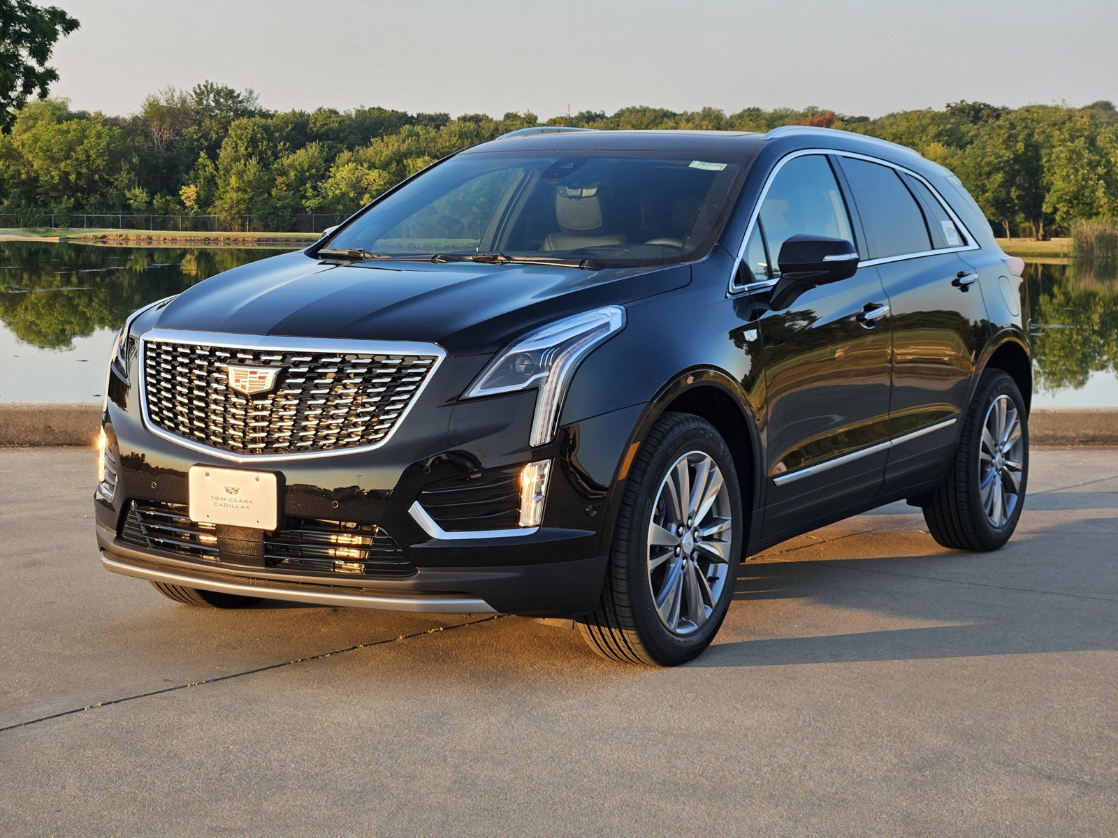 New 2026 Cadillac XT5 Premium Luxury w/ Driver Assist Package FWD image 2