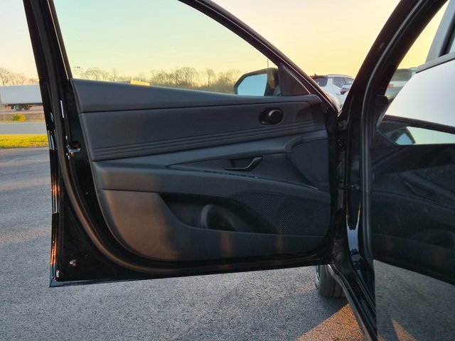 New 2026 Hyundai Elantra Sport image 15