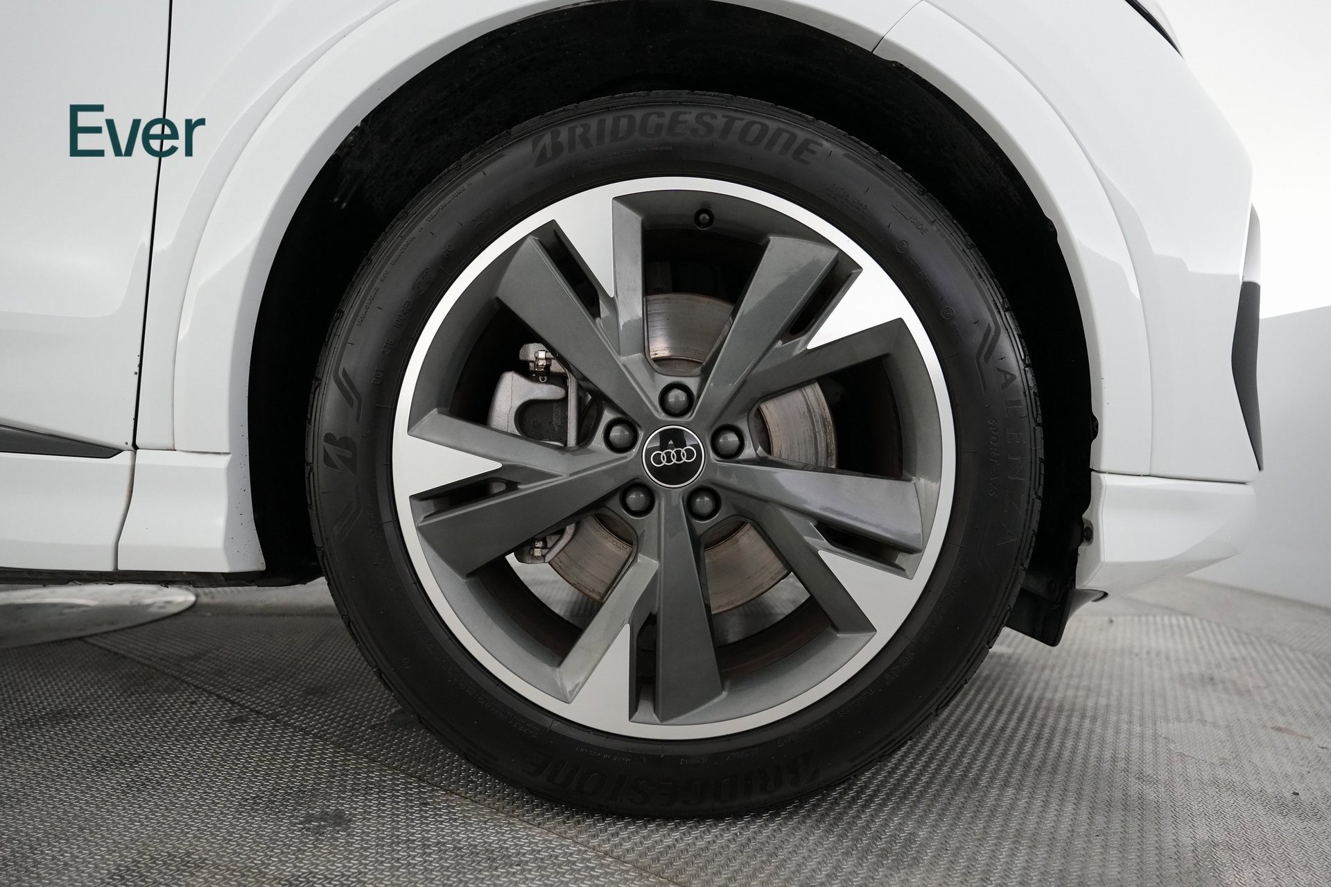 Used 2024 Audi Q4 e-tron Premium w/ Convenience Package image 20