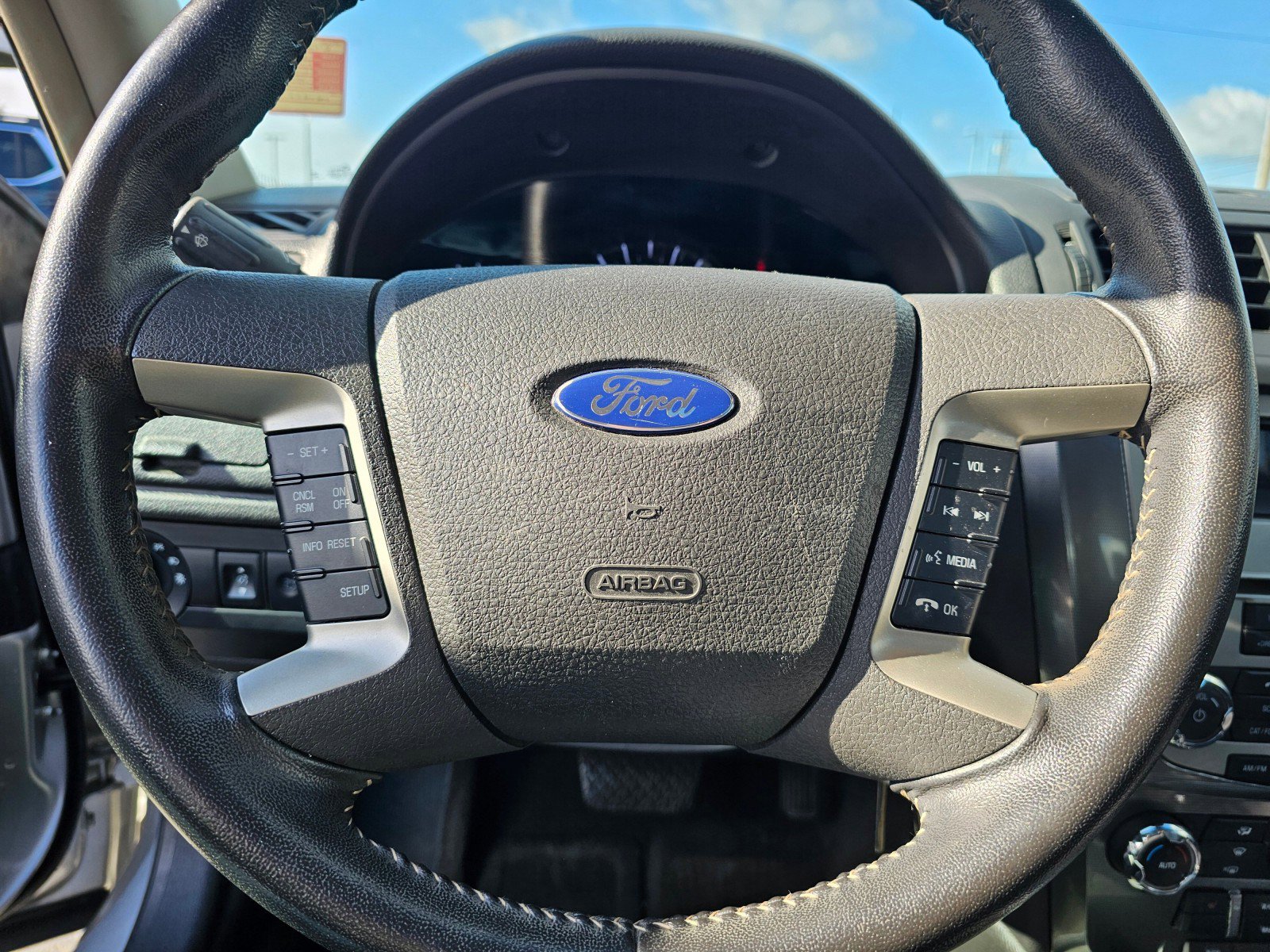 Used 2012 Ford Fusion SEL image 25