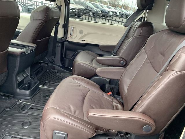 Certified 2023 Toyota Sienna Platinum image 15