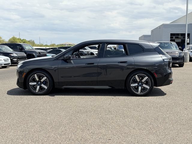 Used 2022 BMW iX xDrive50 w/ Premium Package AWD/4WD image 9