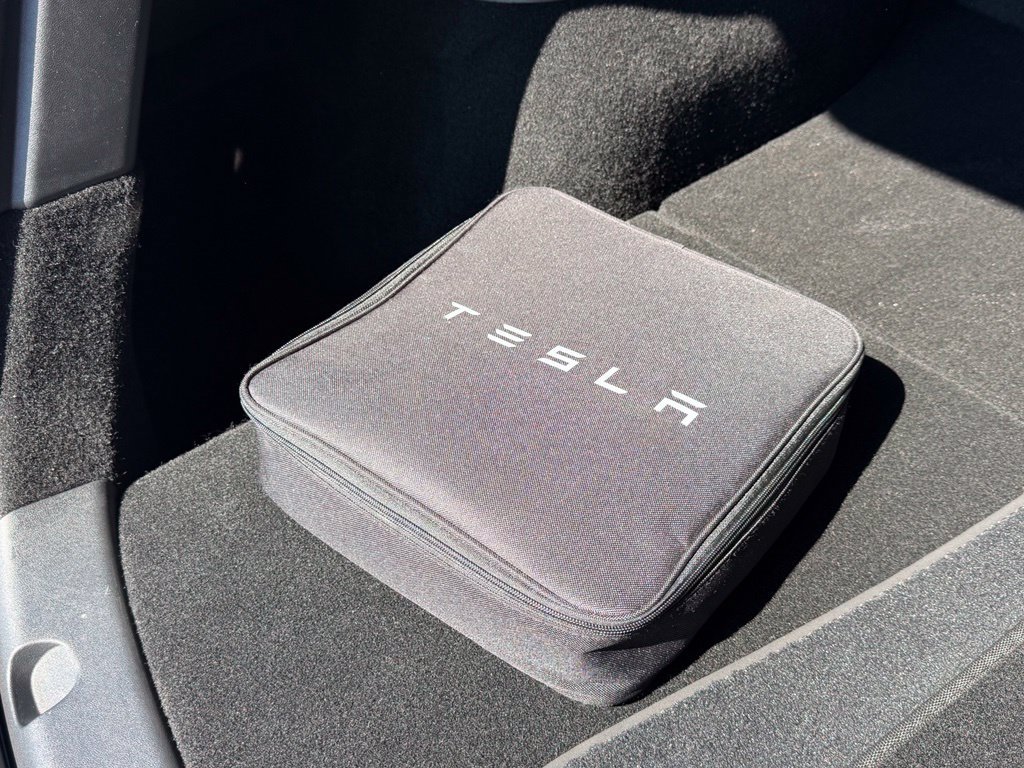 Used 2022 Tesla Model Y Performance AWD/4WD image 17
