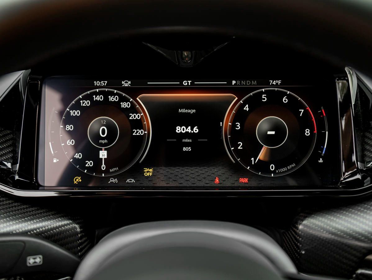 Used 2025 Aston Martin Vanquish image 6