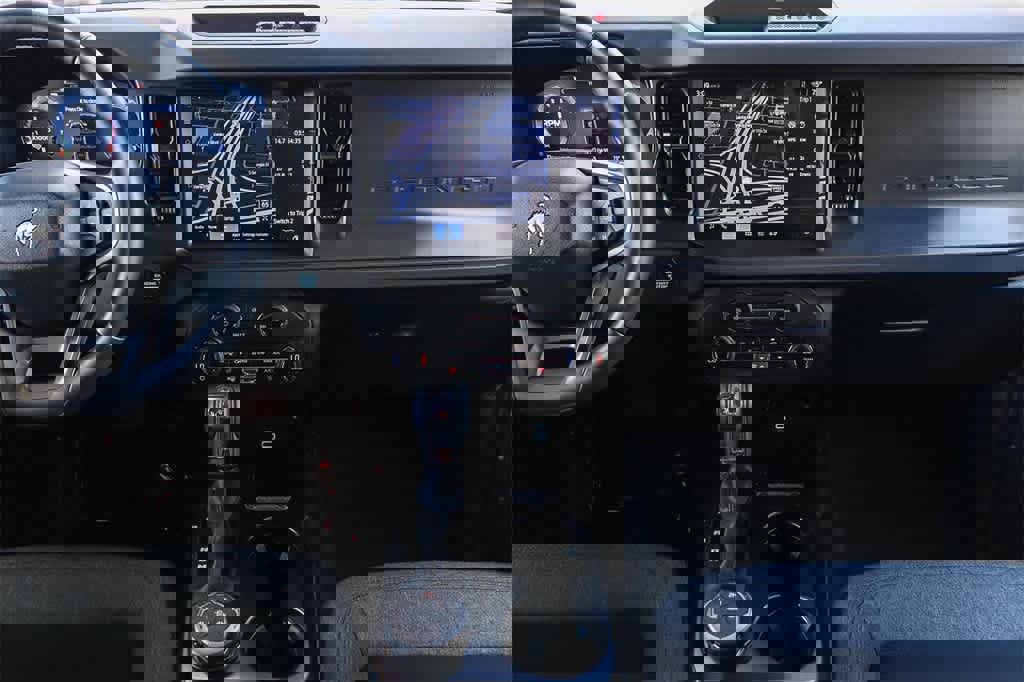 Used 2025 Ford Bronco Big Bend image 13