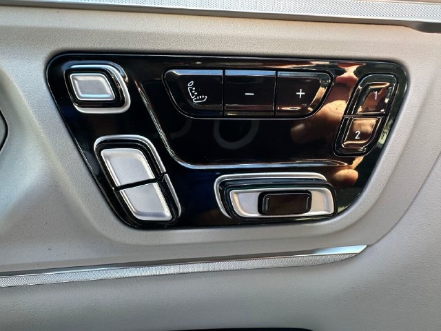 Used 2025 RAM 1500 Tungsten AWD/4WD image 12