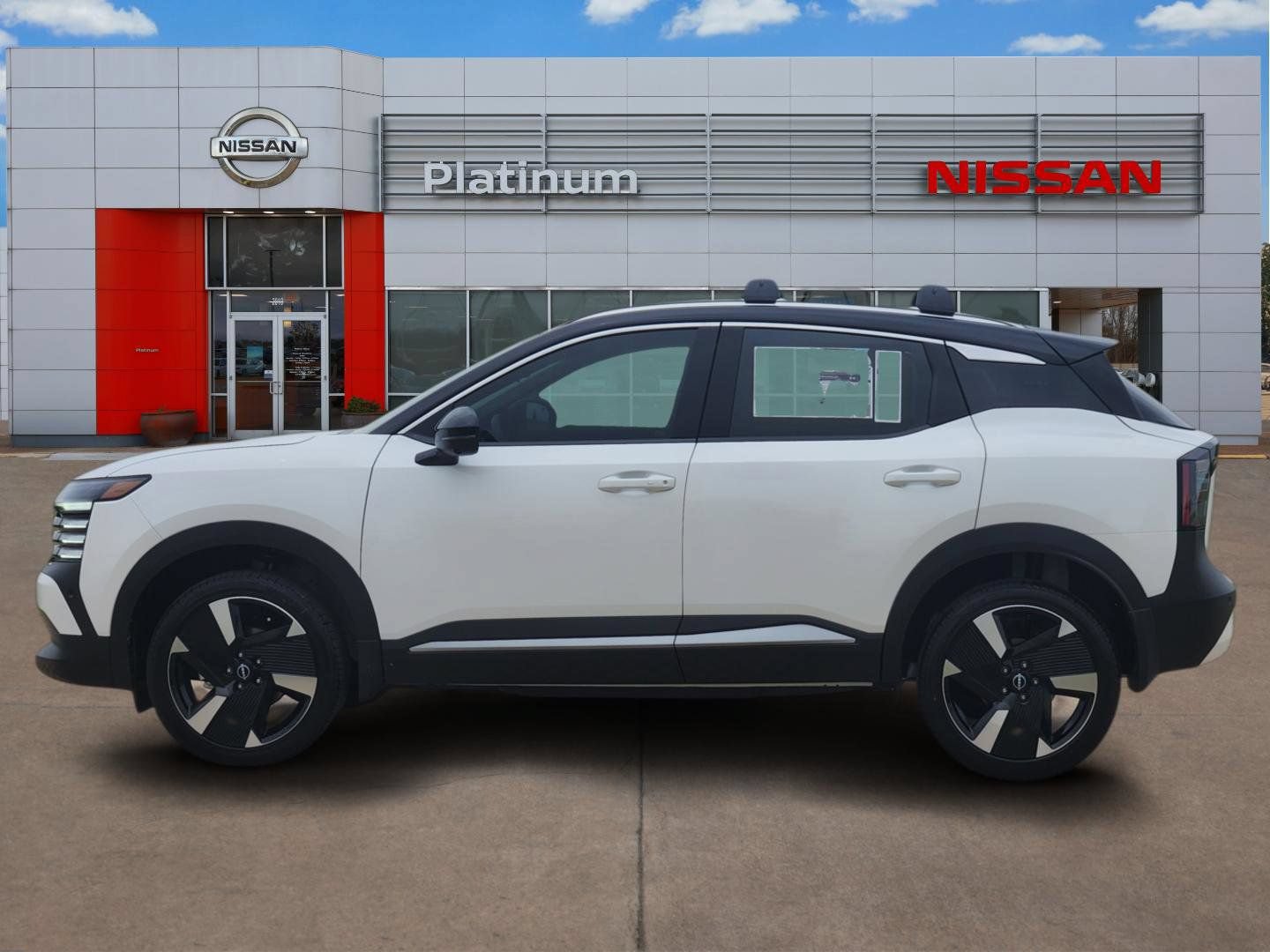 New 2026 Nissan Kicks SR w/ Cold Weather Package FWD image 3