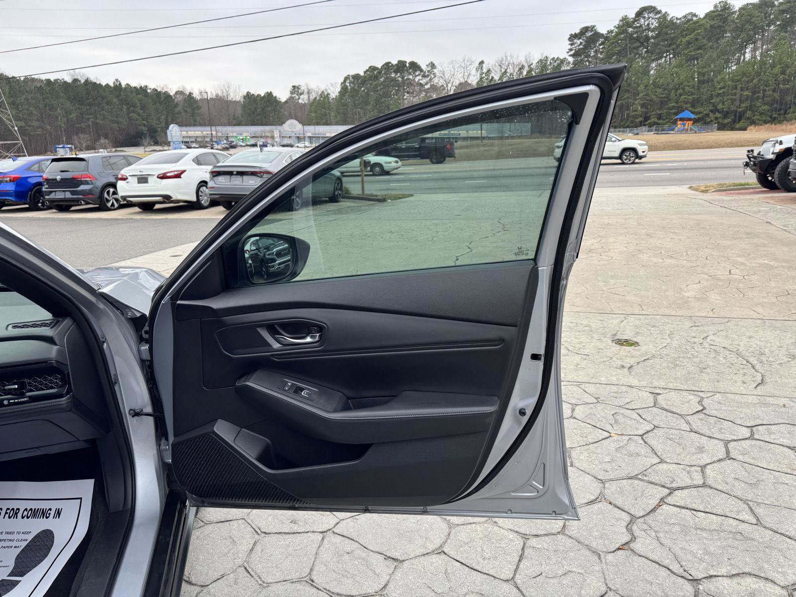 Used 2023 Honda Accord Sport image 18