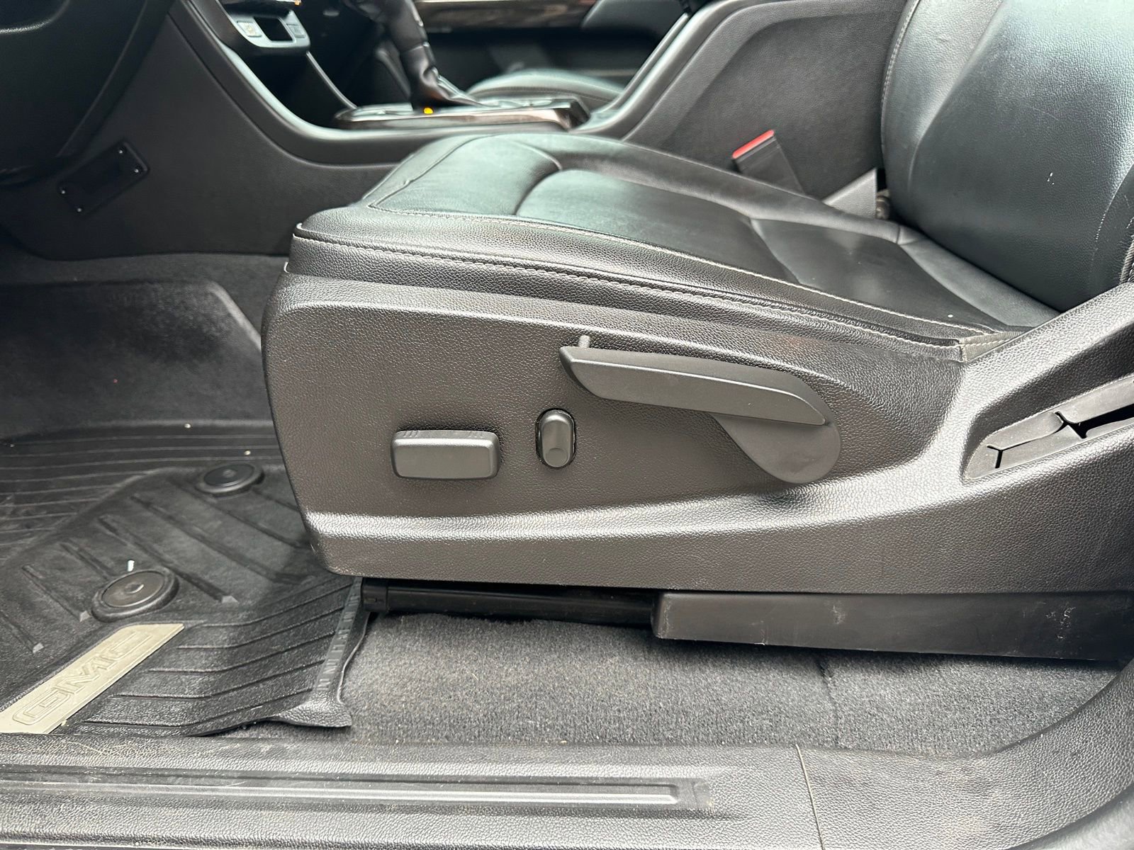 Used 2019 GMC Canyon SLT w/ Driver Alert Package image 13