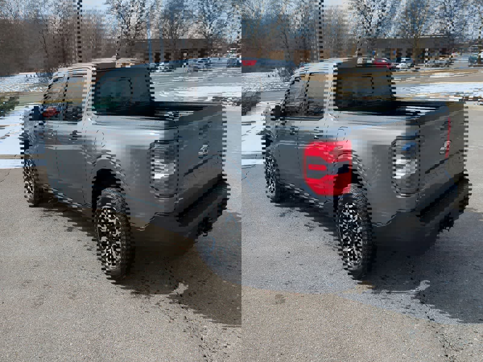 Used 2023 Ford Maverick Lariat image 6