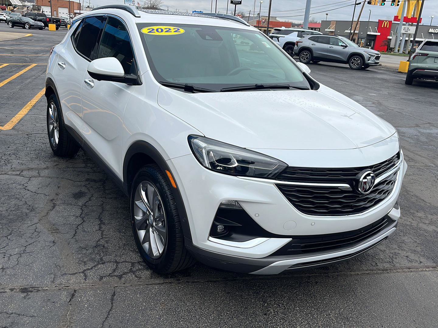 Used 2022 Buick Encore GX Essence w/ Advanced Technology Package FWD image 7