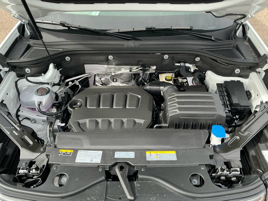 New 2026 Volkswagen Atlas Peak Edition AWD/4WD image 25