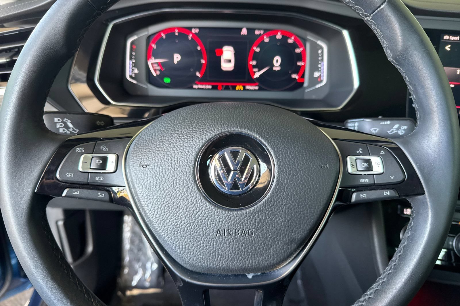 Used 2019 Volkswagen Jetta SEL w/ Cold Weather Package FWD image 22