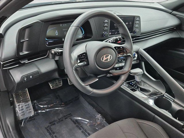 Used 2026 Hyundai Elantra SEL Sport Premium FWD image 10