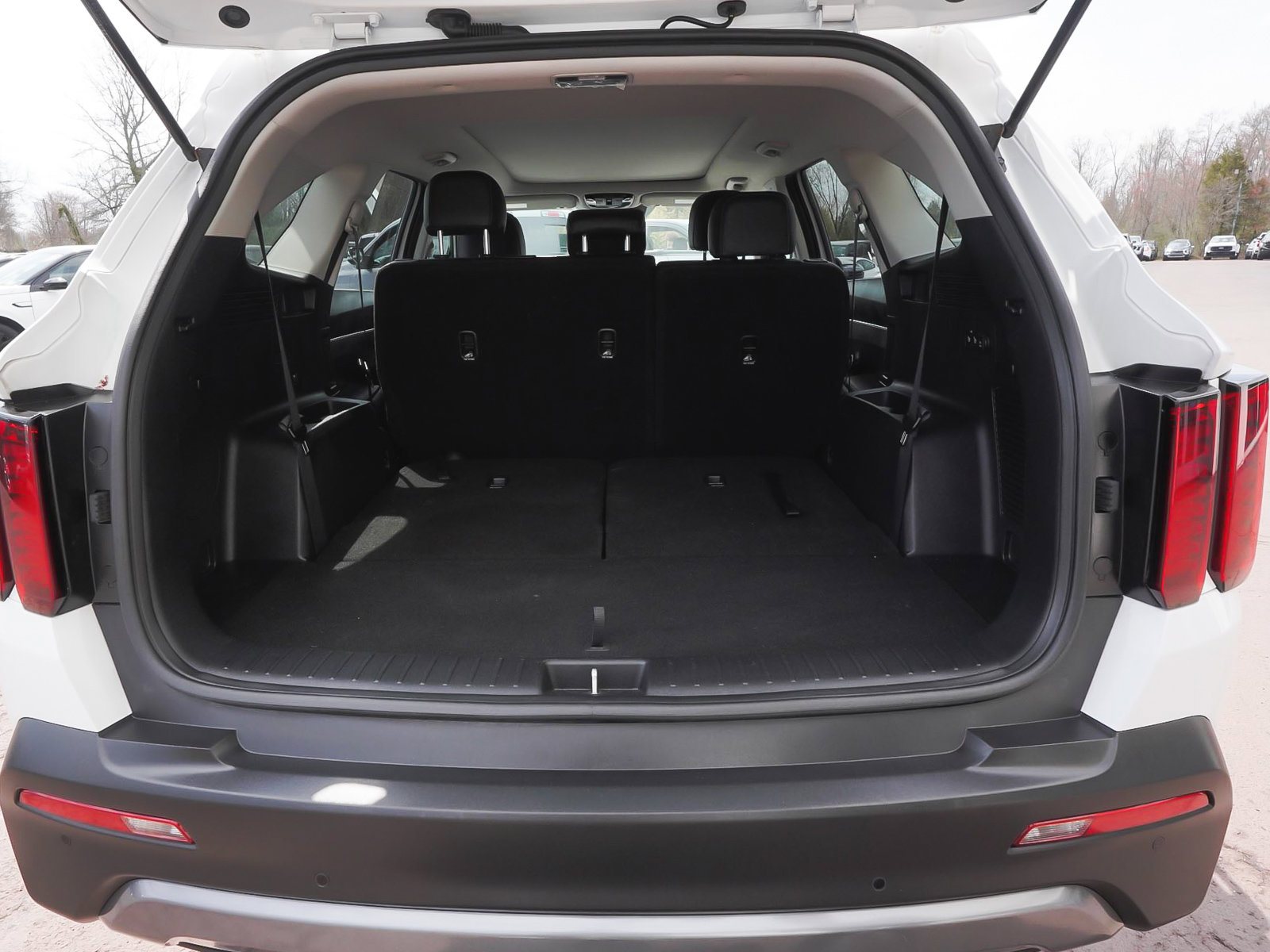 Used 2023 Kia Sorento S w/ Panoramic Sunroof Package image 49