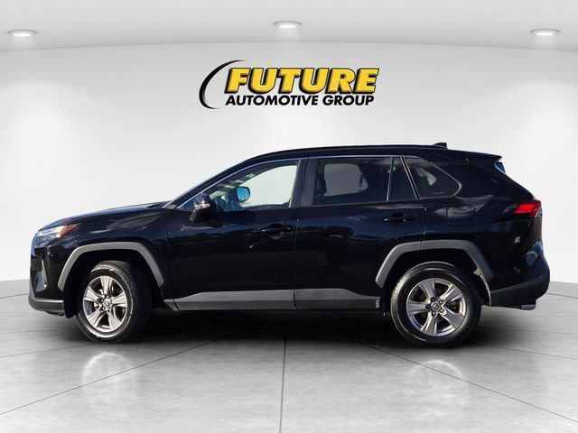 Used 2024 Toyota RAV4 XLE FWD image 9