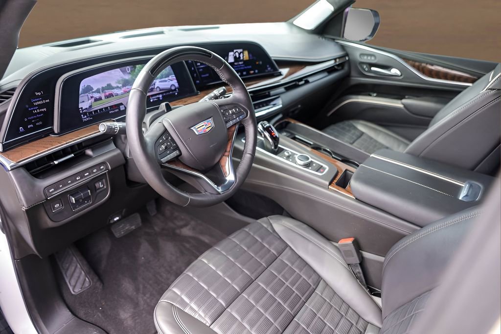 Used 2023 Cadillac Escalade Sport Platinum w/ LPO, ONYX Package image 10