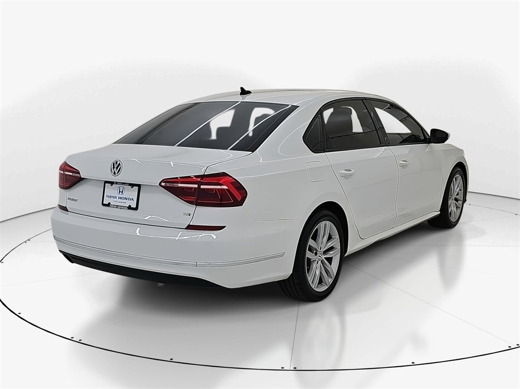 Used 2019 Volkswagen Passat 2.0T Wolfsburg w/ Wheels & Sunroof Package image 6