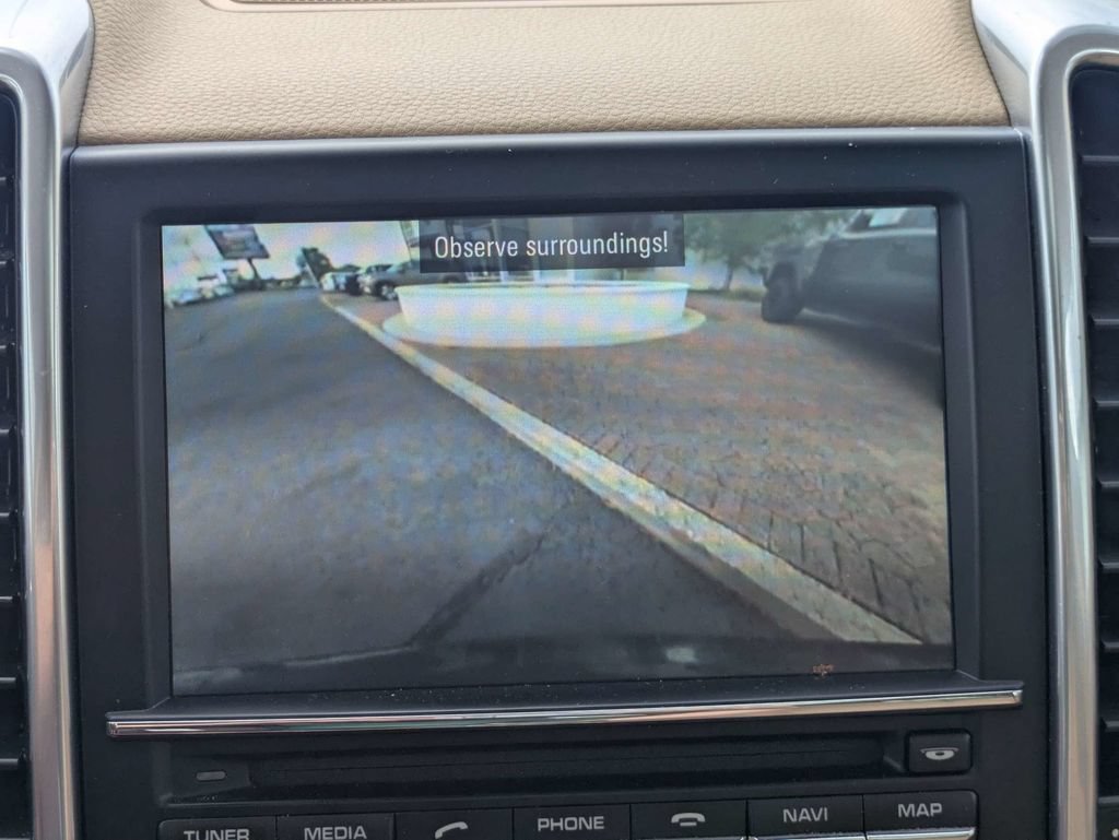 Used 2016 Porsche Cayenne AWD/4WD image 21