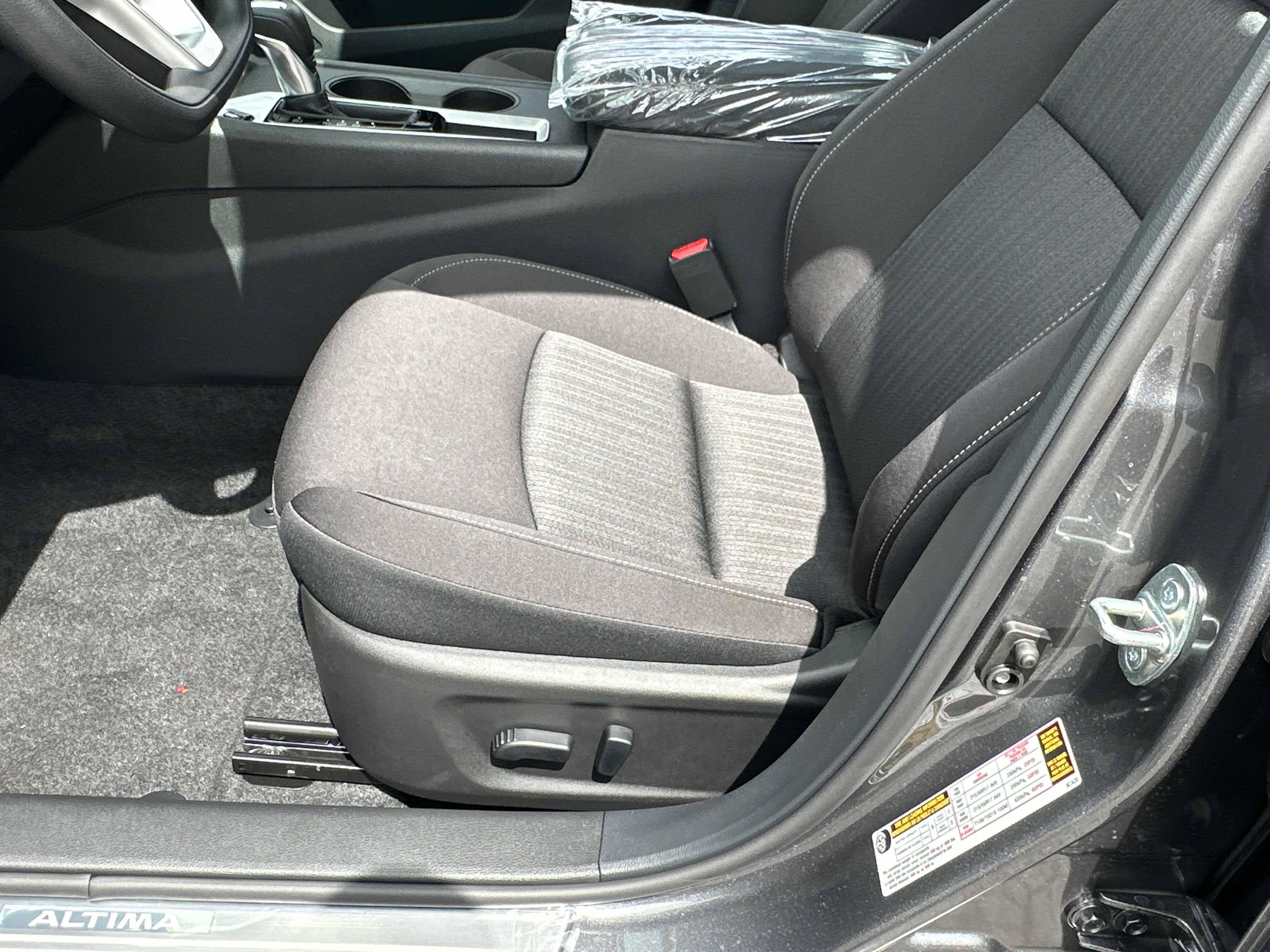 New 2026 Nissan Altima 2.5 SV FWD image 22