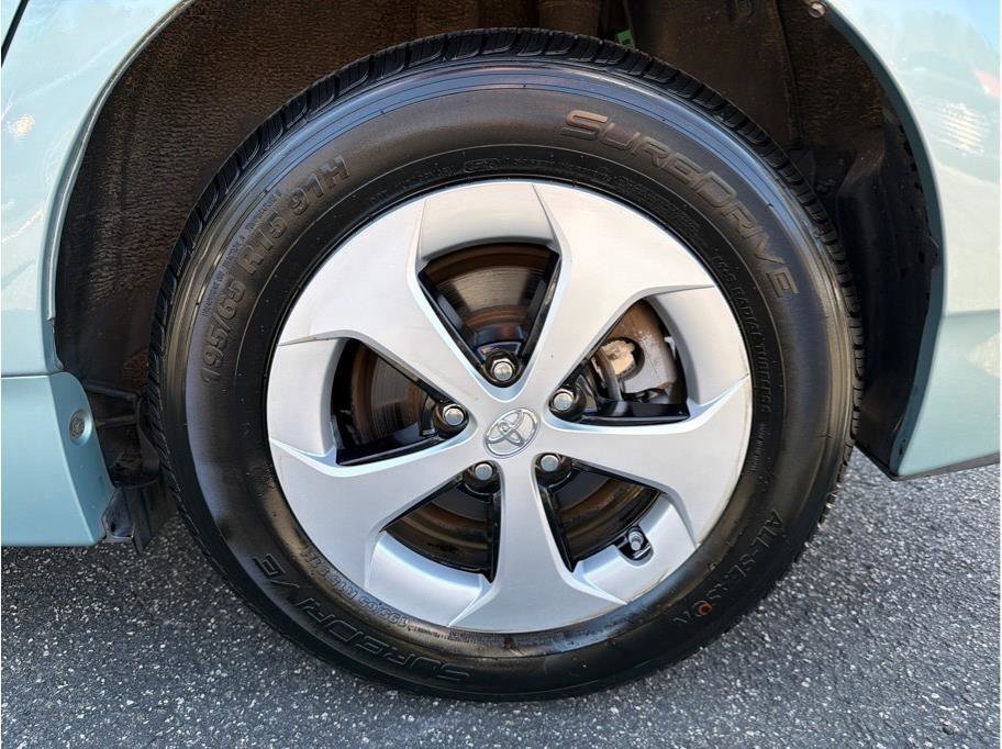 Used 2013 Toyota Prius Four image 24